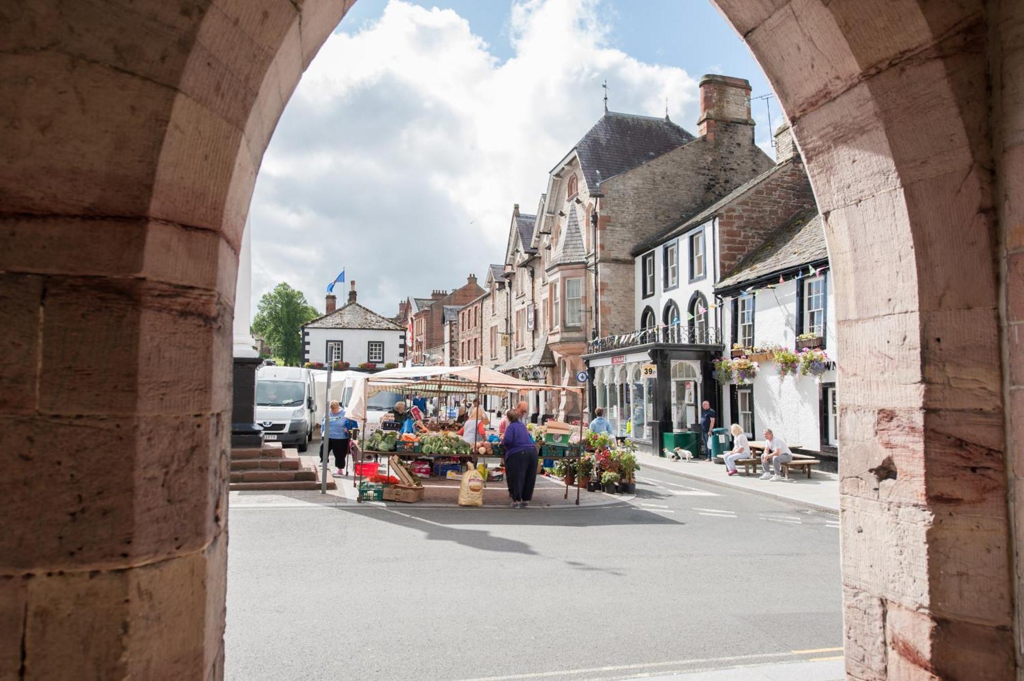 Little Apple Cottage- Free Parking, Hot Tub, Fire, Town Centre Appleby-in-Westmorland Bagian luar foto
